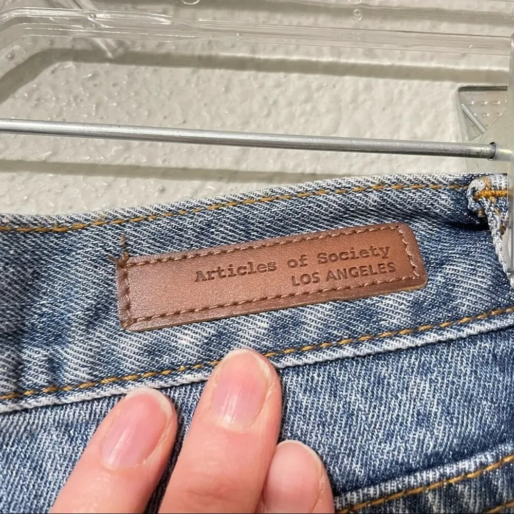 Articles Of Society Rolled Hem Heavily Distressed Jean Shorts 29 Festival - Image 9