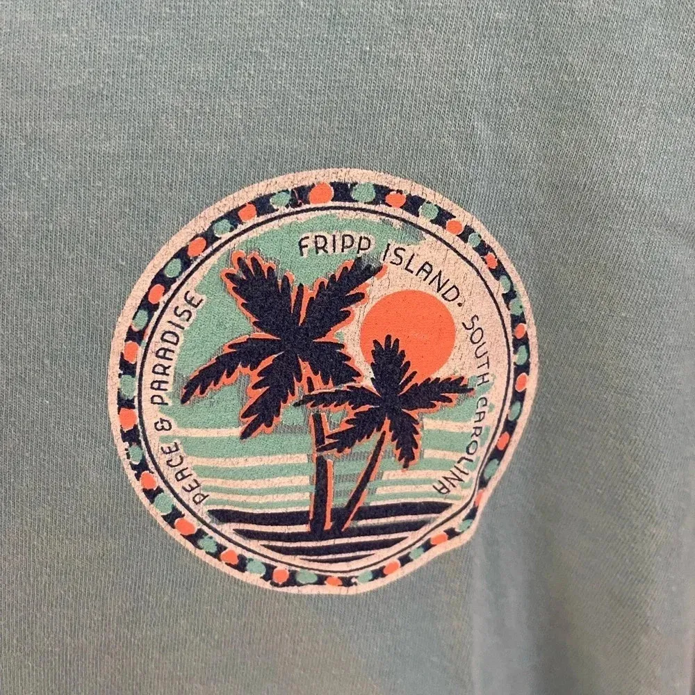 Unisex Fripp Island, SC blue tropical graphic t-shirt Medium - Image 3