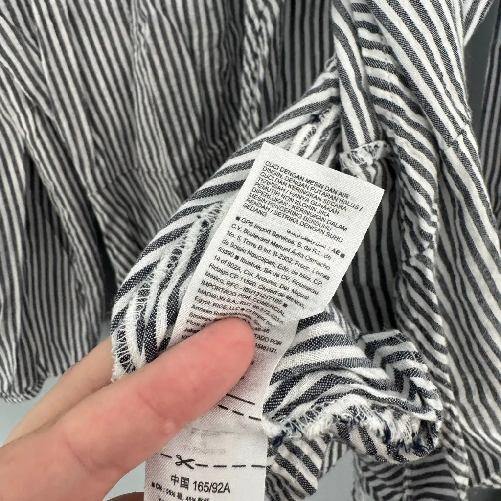 Old Navy  Wrap Front Side Tie Top Women's Size Medium Blue & White Cotton Blend - Image 7