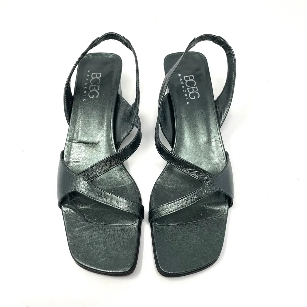 BCBG MAX AZARIA green metallic leather sandals, made in Italy, size 7.5 - Image 2