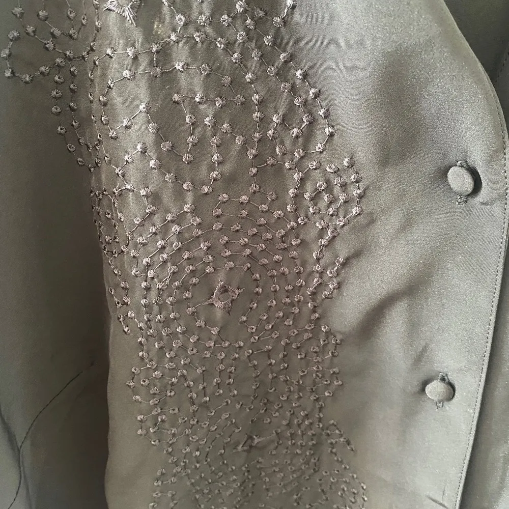 Woman embroidery blouse Size XL - Image 5