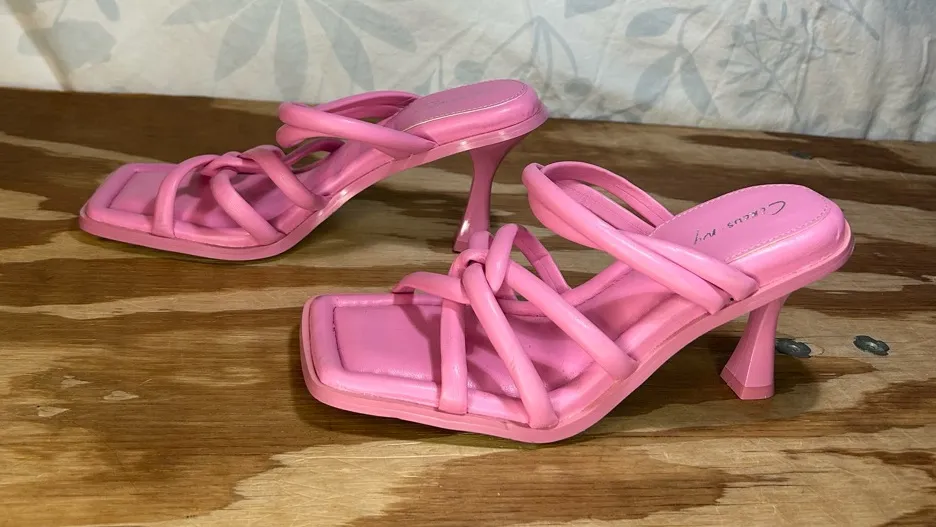 CIRCUS‎ BY Sam Edelman SAVANNA pink Strappy extra cushion sandal kitten heel 7 - Image 1