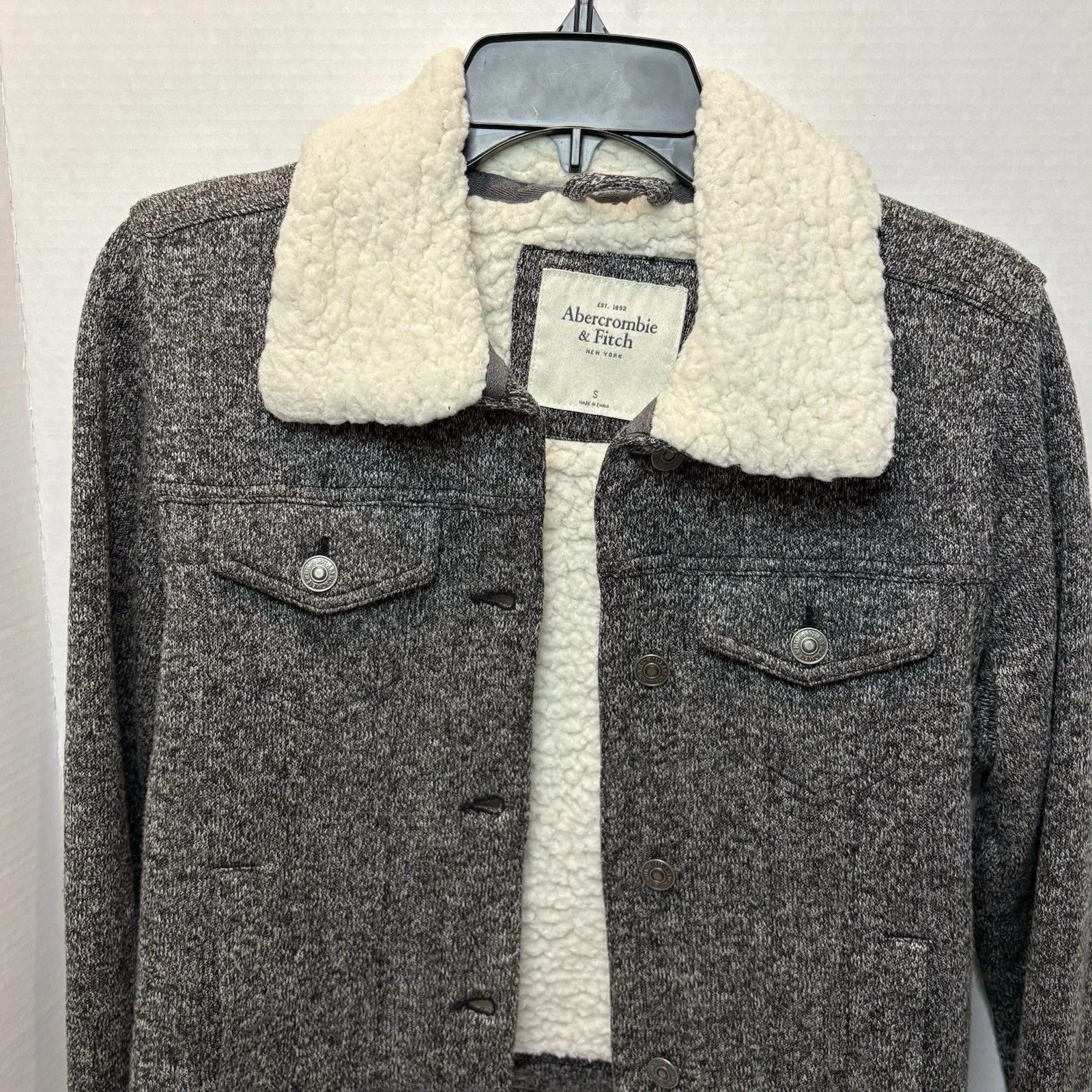Abercrombie & Fitch Jacket Women's S Gray Knit Sherpa Lined Trucker - Image 2