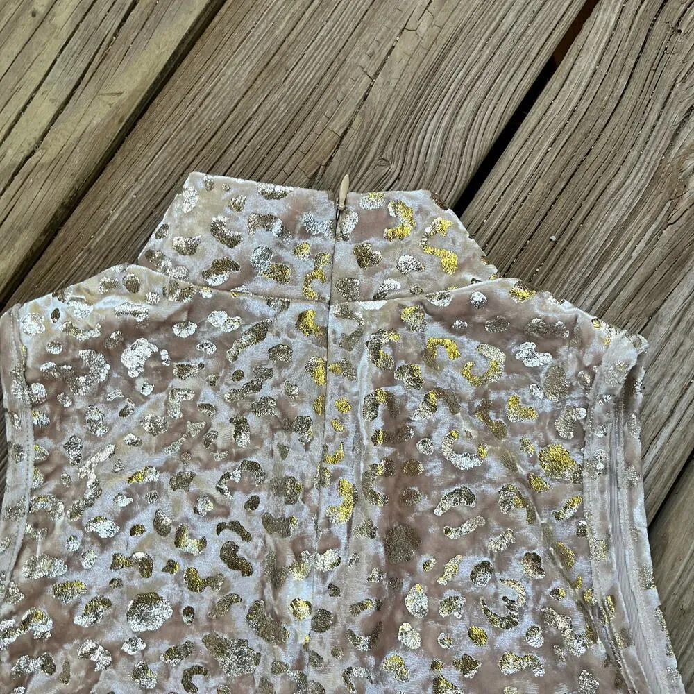 525 America Gold Velour Animal Print Sleeveless Top Size M - Image 4