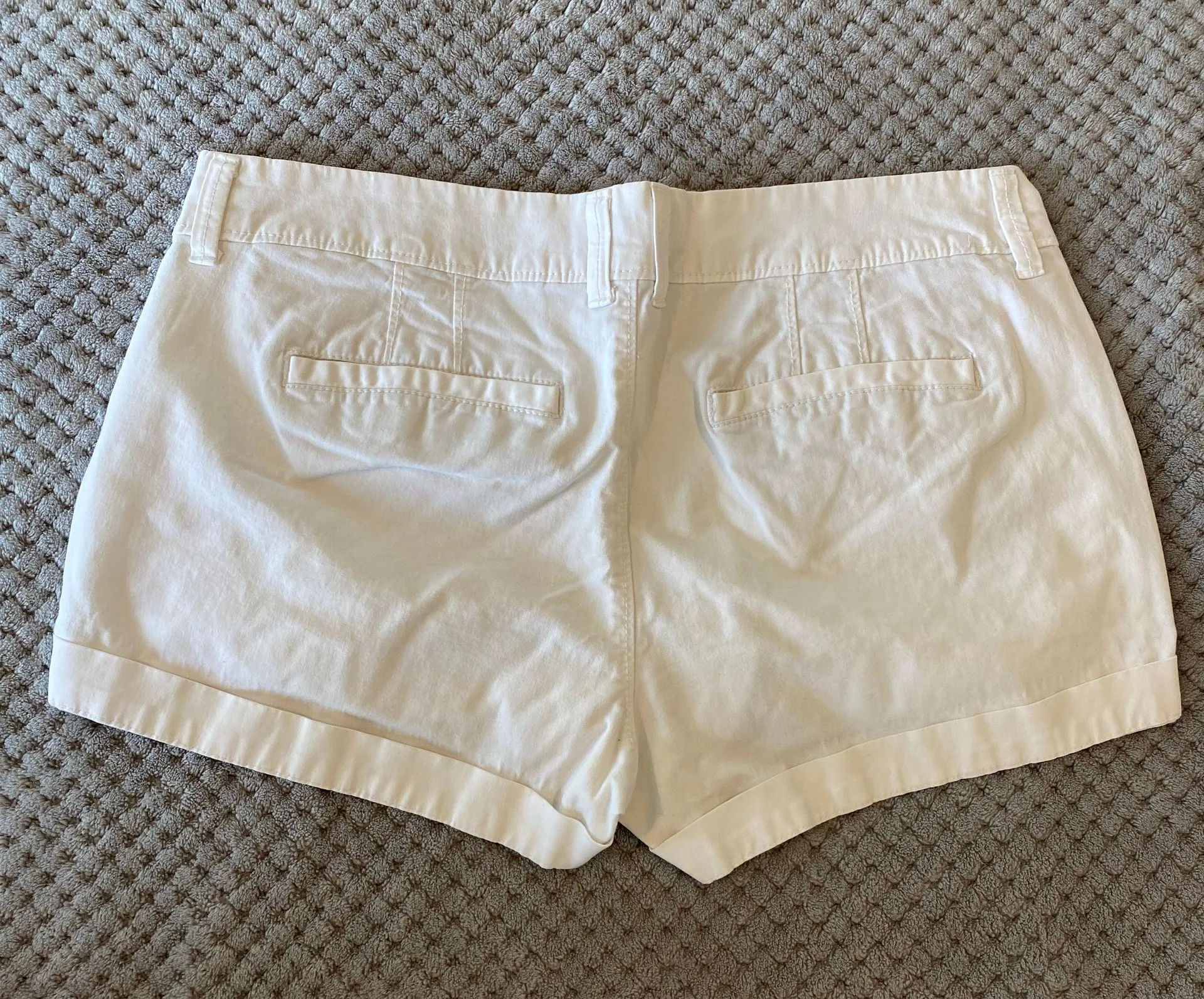 Old Navy White Shorts - Image 2
