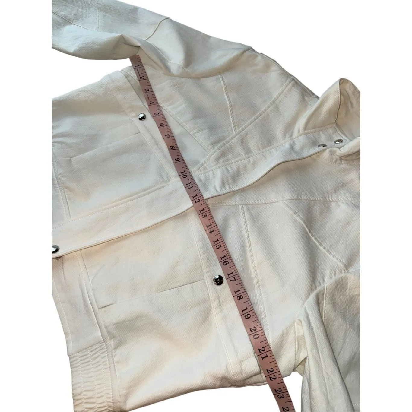 Blank NYC So Icy White Crepe Bomber Jacket Size M - Image 10