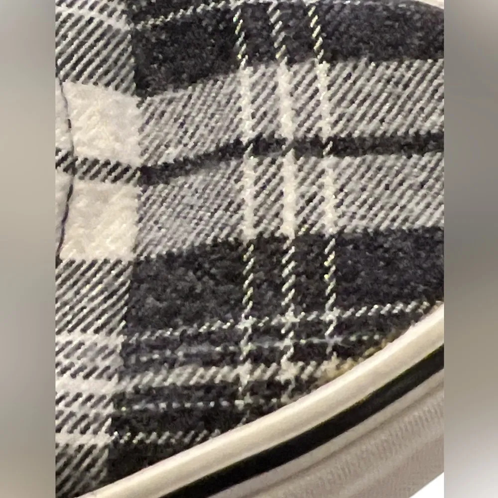 Vans Low Top Skate Shoes Plaid Black /White - Men's Size 6 - Women's 7.5 - Image 4