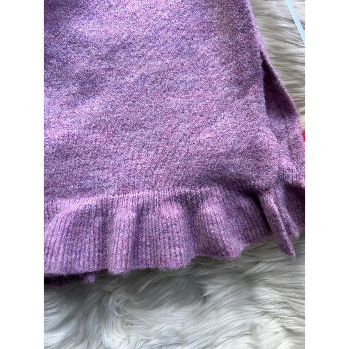 LOFT Purple Knit Scarf with Ruffle Edges - Image 4