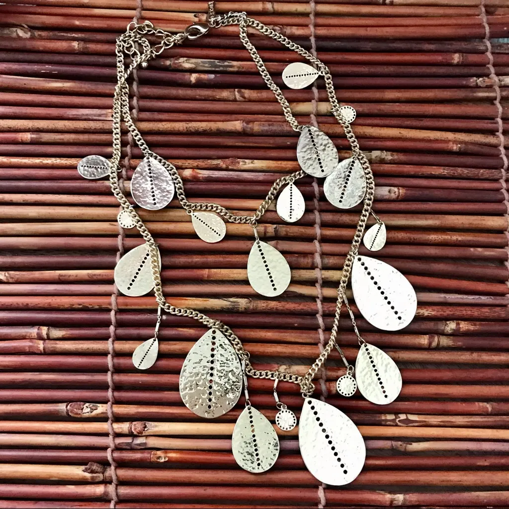 Cha Cha Style Necklace White House Black Market - Image 4