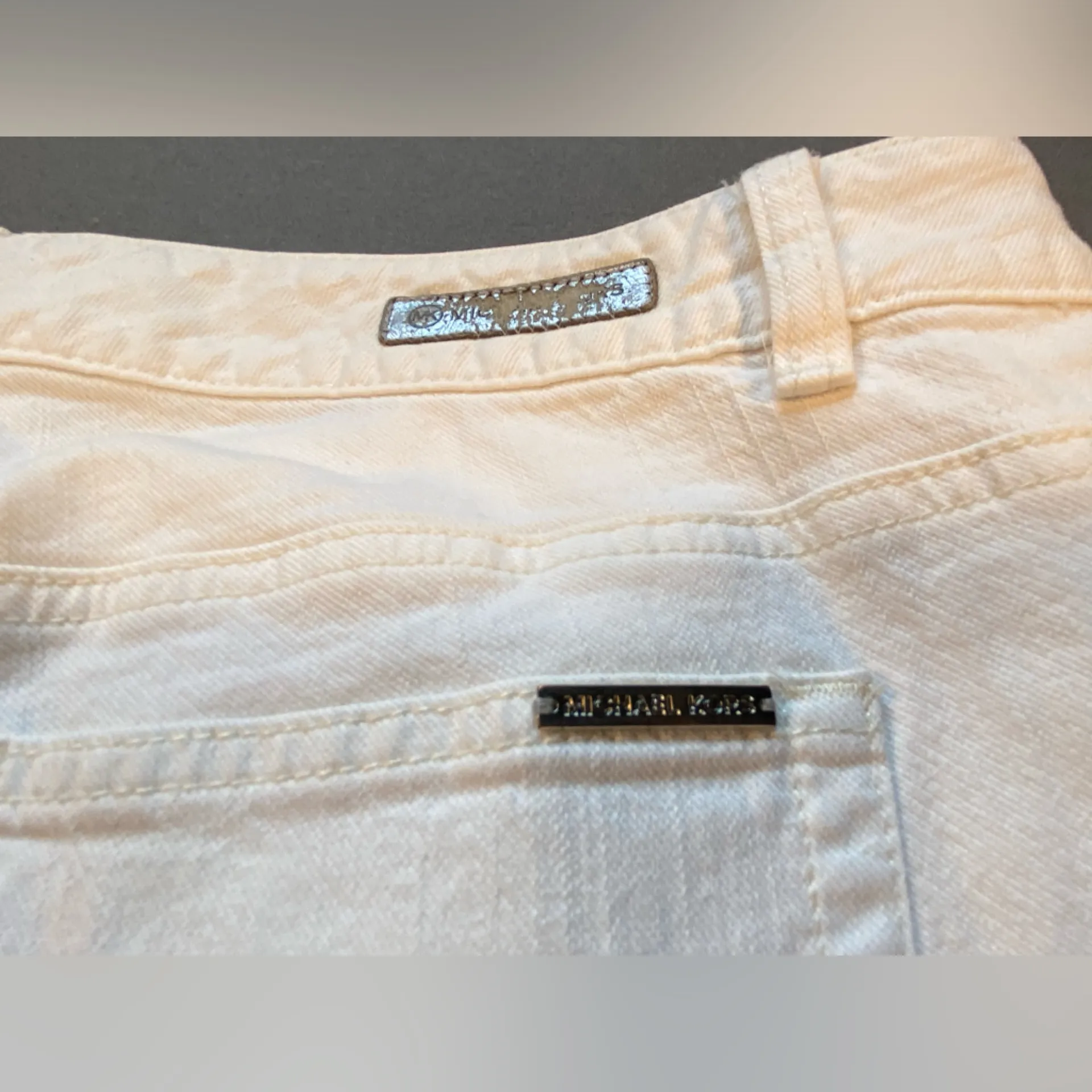 Michael Kors,‎ Winter White Vintage Soft Jeans, Size 16W - Image 10