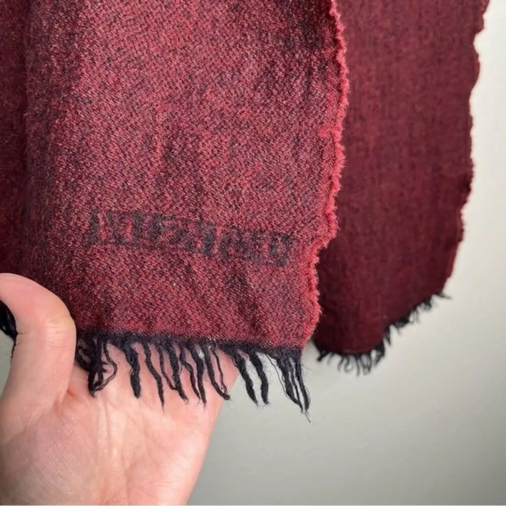 Valentino burgundy red shaggy fringe wool logo winter scarf - Image 7