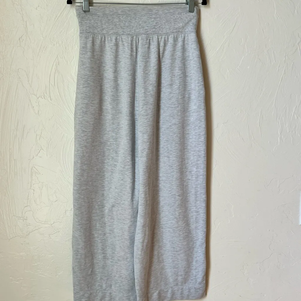 Athleta Free Flow Culottes light grey wide leg pants size XS - Image 4