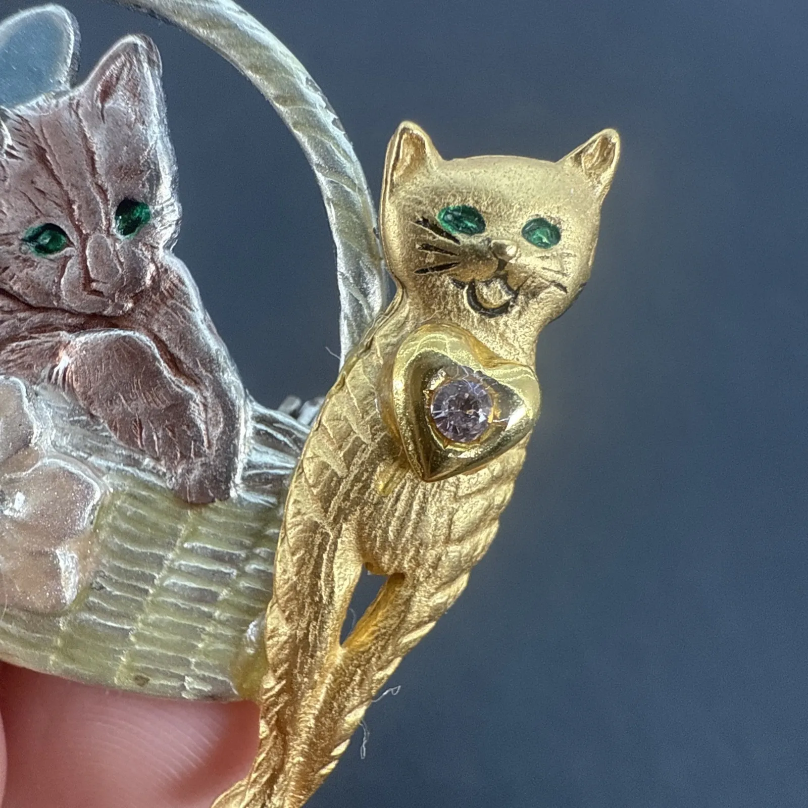 Kenneth Cole Enamel Rhinestone Cat, Kitten In Basket Brooch Pin, Signed - Image 5