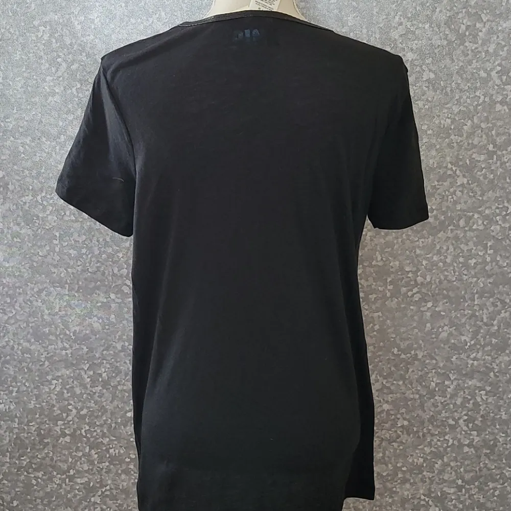 Pink Victoria's Secret pocket tee size medium - Image 5