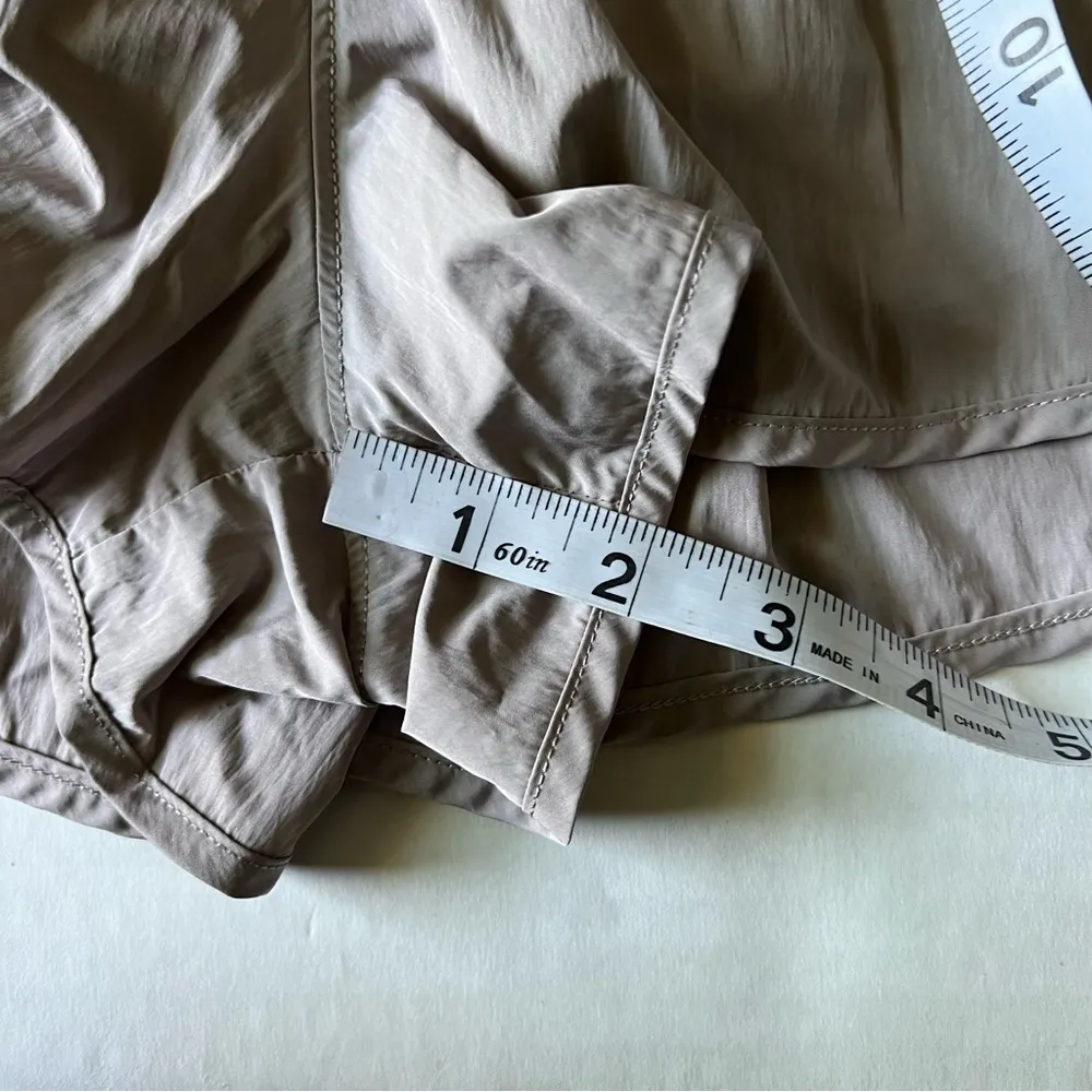 Radiant commuter Woven Smocked high waist running shorts large - Image 11