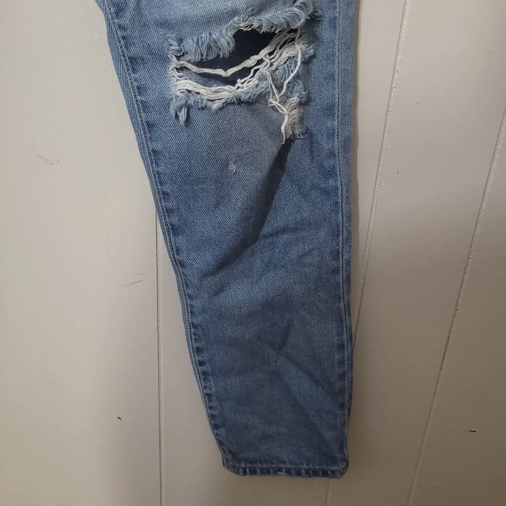 American eagle jeans high rise girlfriend blue size 6 - Image 4