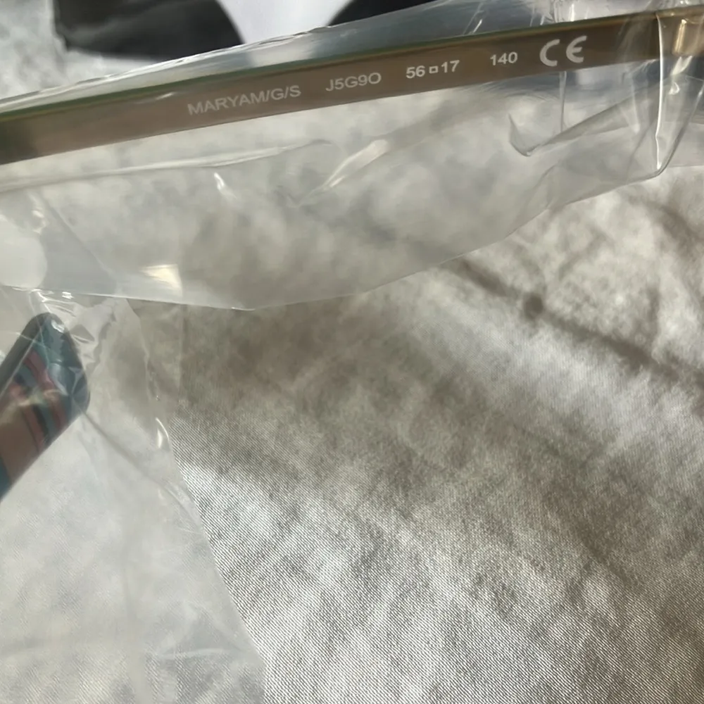 Kate Spade: Maryam Gold Tone Wire Frame sunglasses- Gray Gradient - Image 3