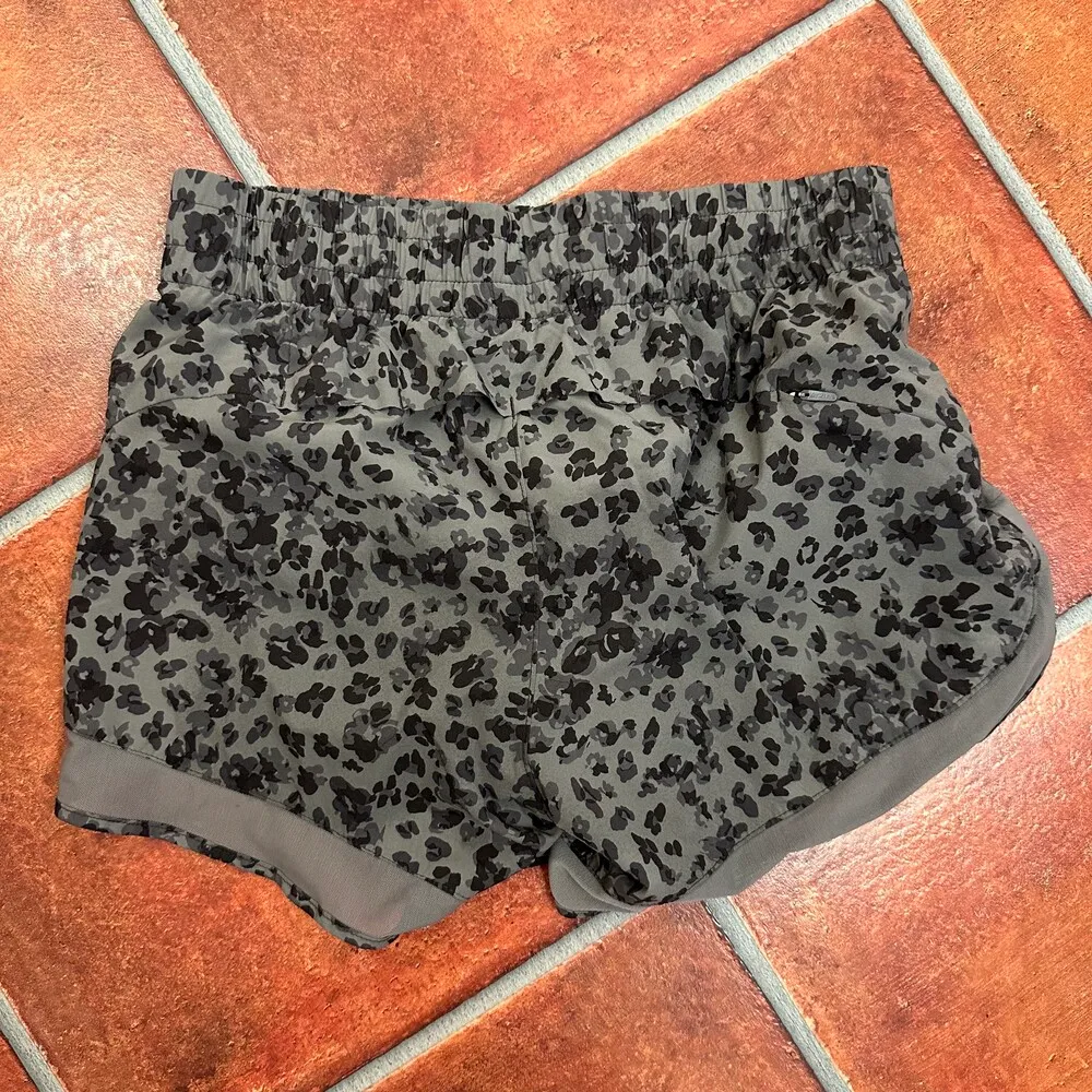 Athleta Printed Mesh Racer Run Short 4” Size XXS - Image 8