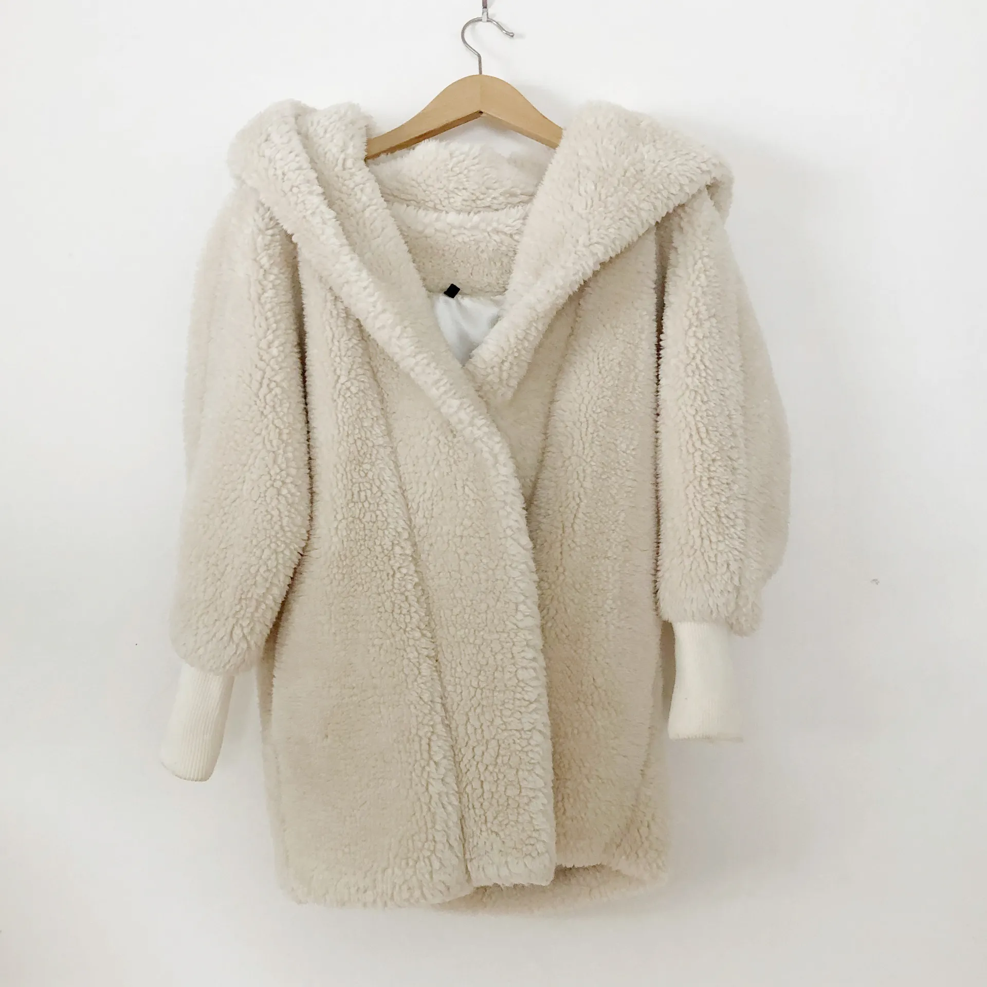 Blanc Teddy Coat - Image 6