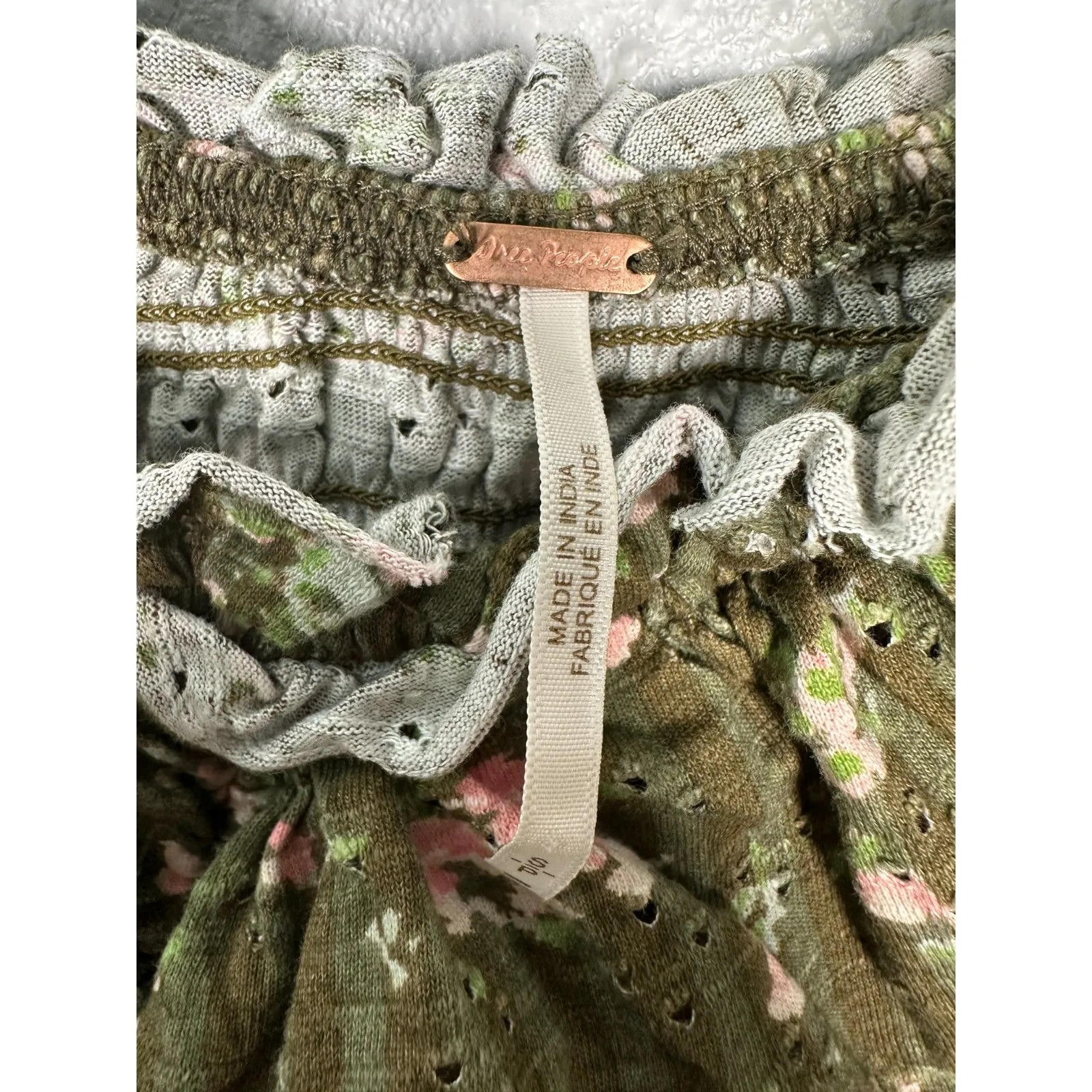 Free People Favorite Girl Top Green Floral Cropped Cottage Boho Ruffle Small - Image 5