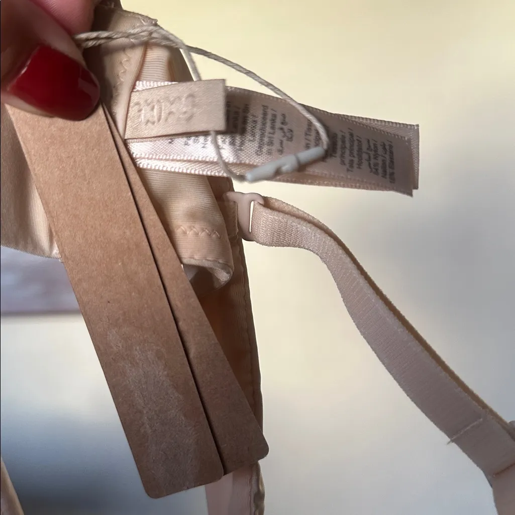 SKIMS ULTIMATE STRAPLESS PUSH-UP STYLE:BA-BAN-3208 COLOR SAND SIZE 32A NWOT‎ - Image 6