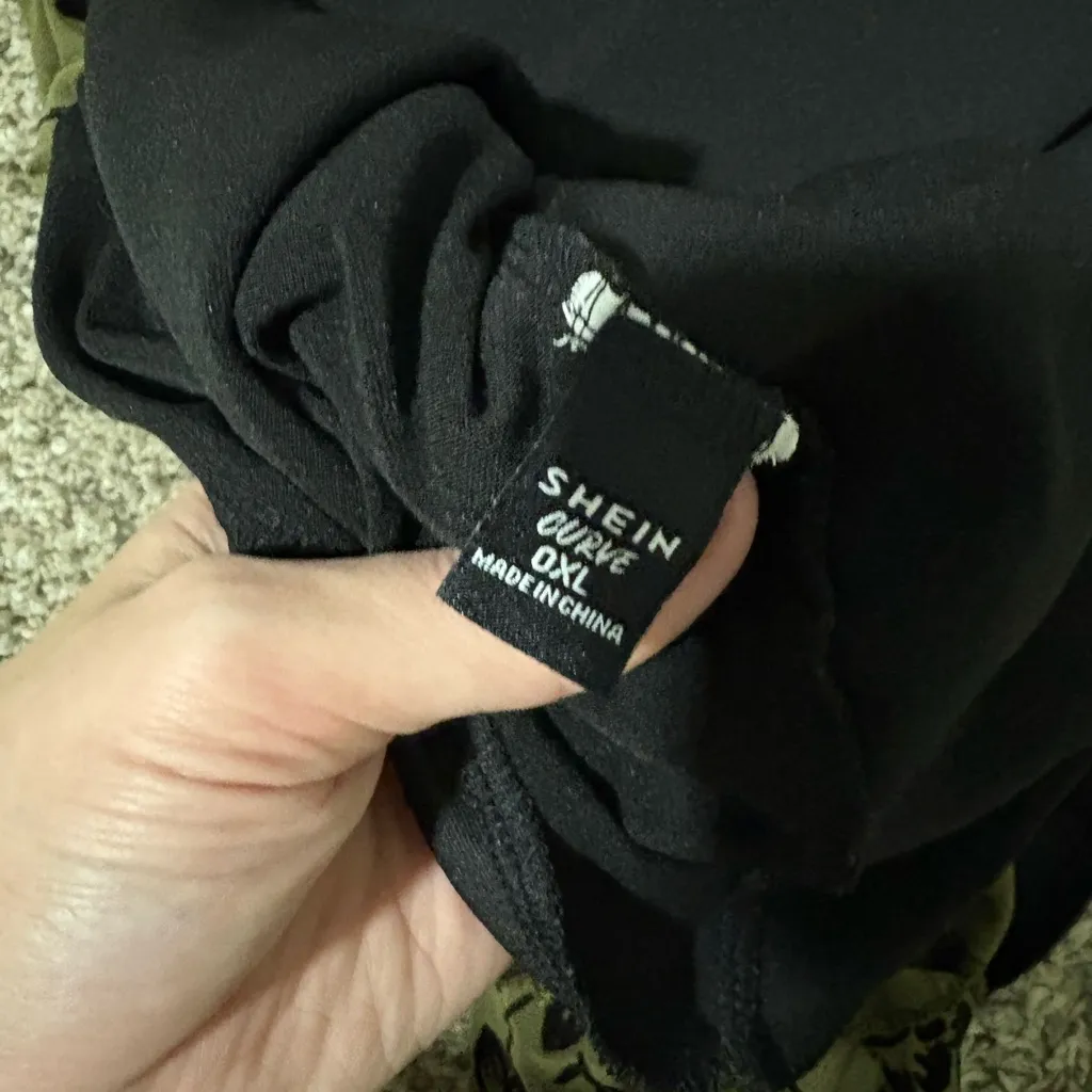 SHEIN Olive Floral Mini Dress - Image 3