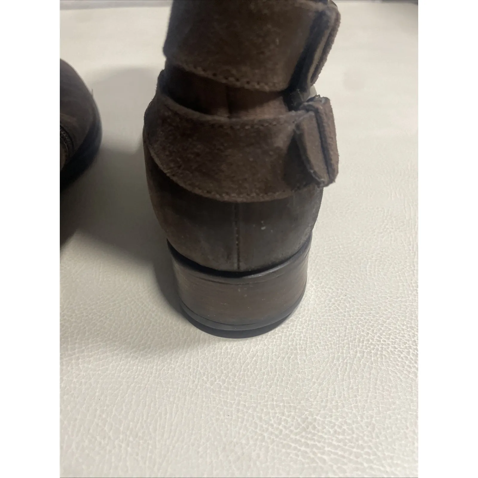 Clarks Women's Plaza Steer Leather Zip up Boots Size: 9 Brown Buckles - Image 5