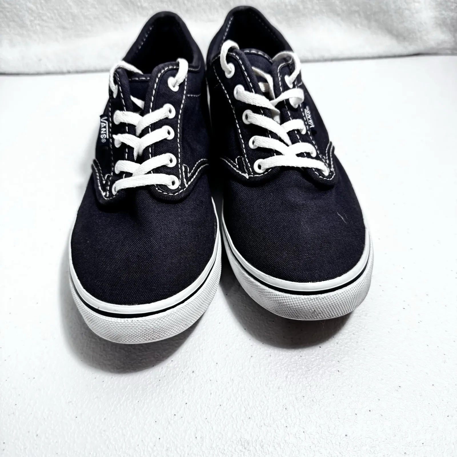VANS Off‎ The Walls Low Profile Blue Navy Canvas Lace Up Shoes Women's 6 EUC - Image 2