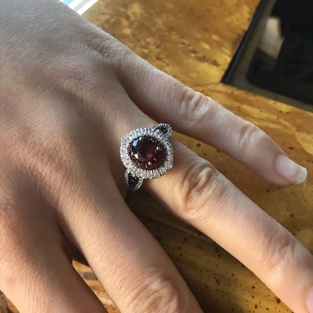 Natural Red Garnet Sterling Silver Ring Size 7 - Image 2