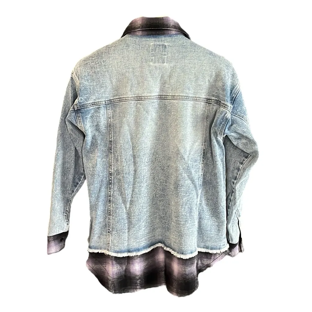 Juniors' SO® Contrast Flannel Plaid Denim Jacket - Image 7