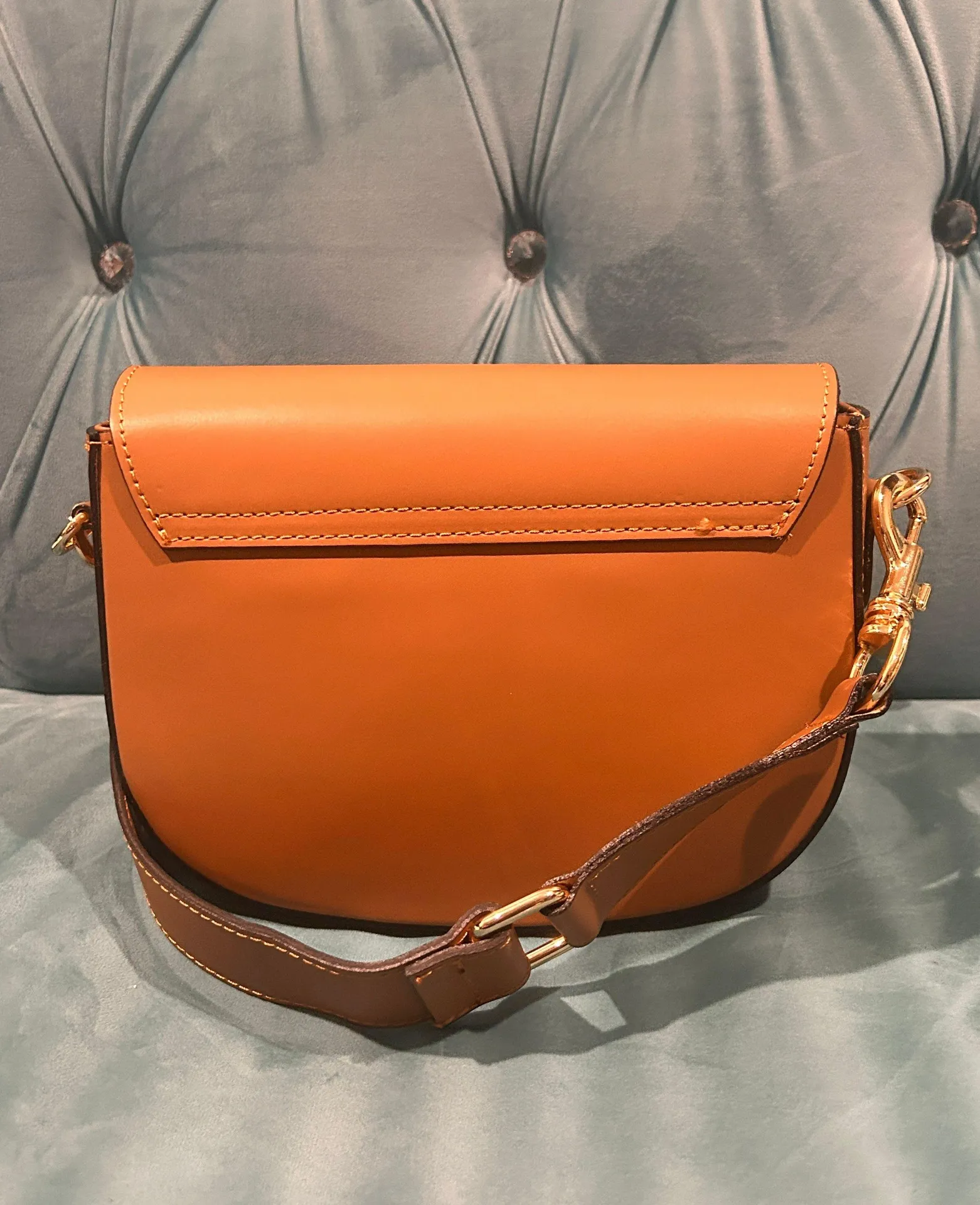 Roberta Rossi Milano Roberta Rossi Genuine leather Italian Crossbody bag Purse Tan color - Image 4