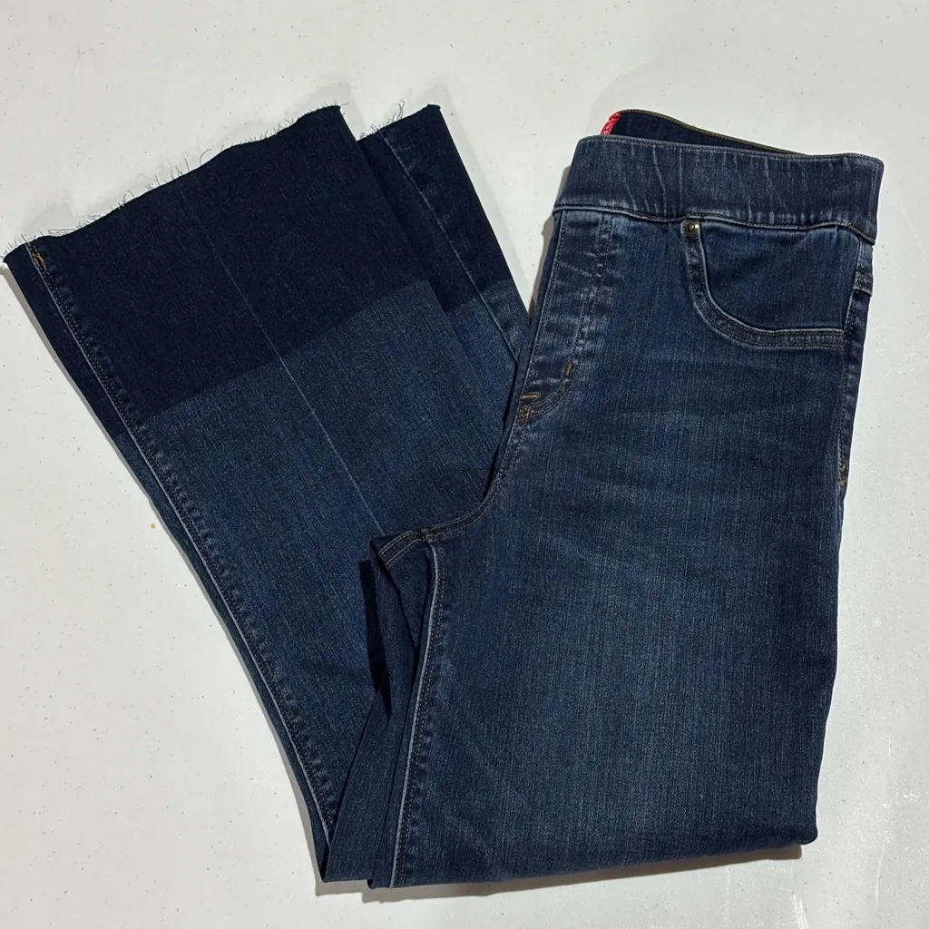 SPANX Cropped Flare Jeans, Two Tone Denim, Medium - Image 3