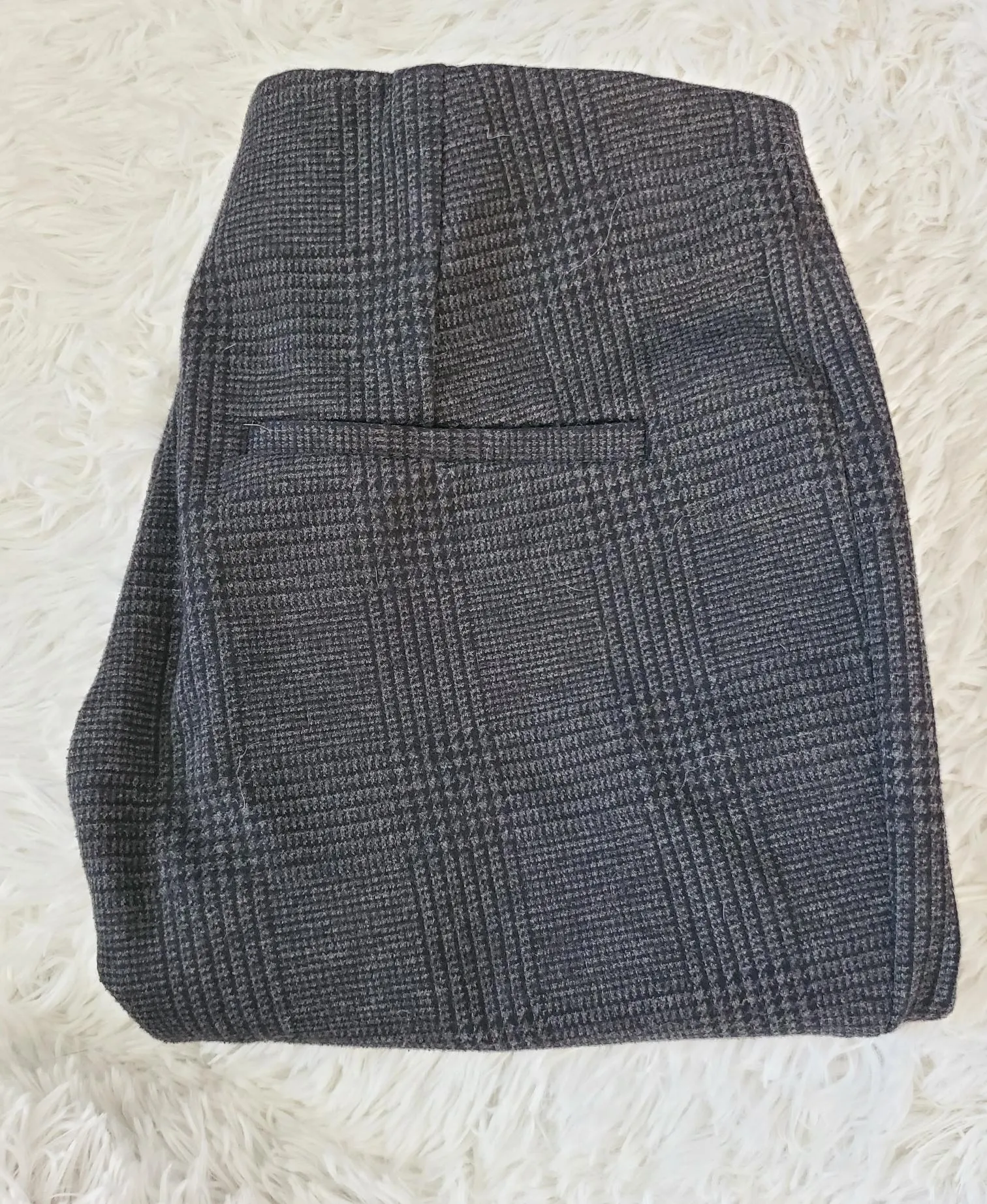 H&M  Black and Gray Plaid Pants - Image 2