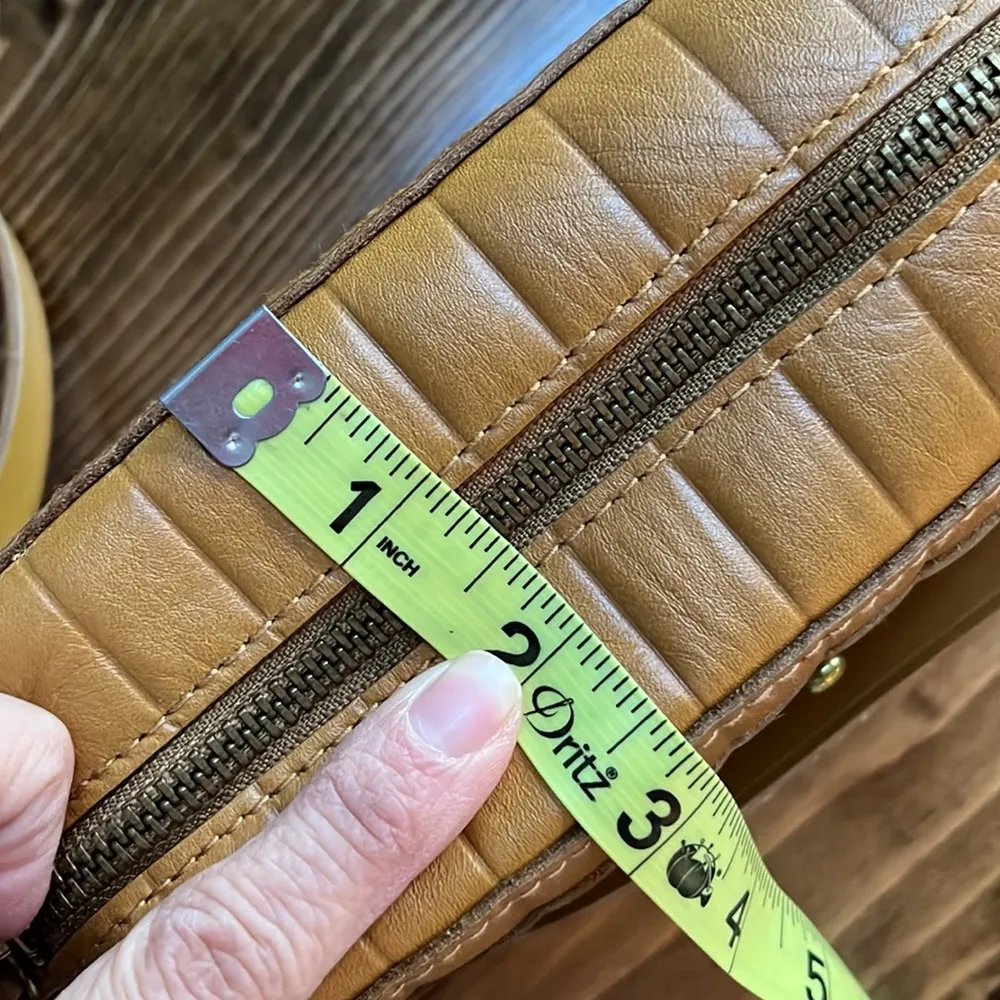 NWT Madewell quilted leather crossbody bag - Image 10