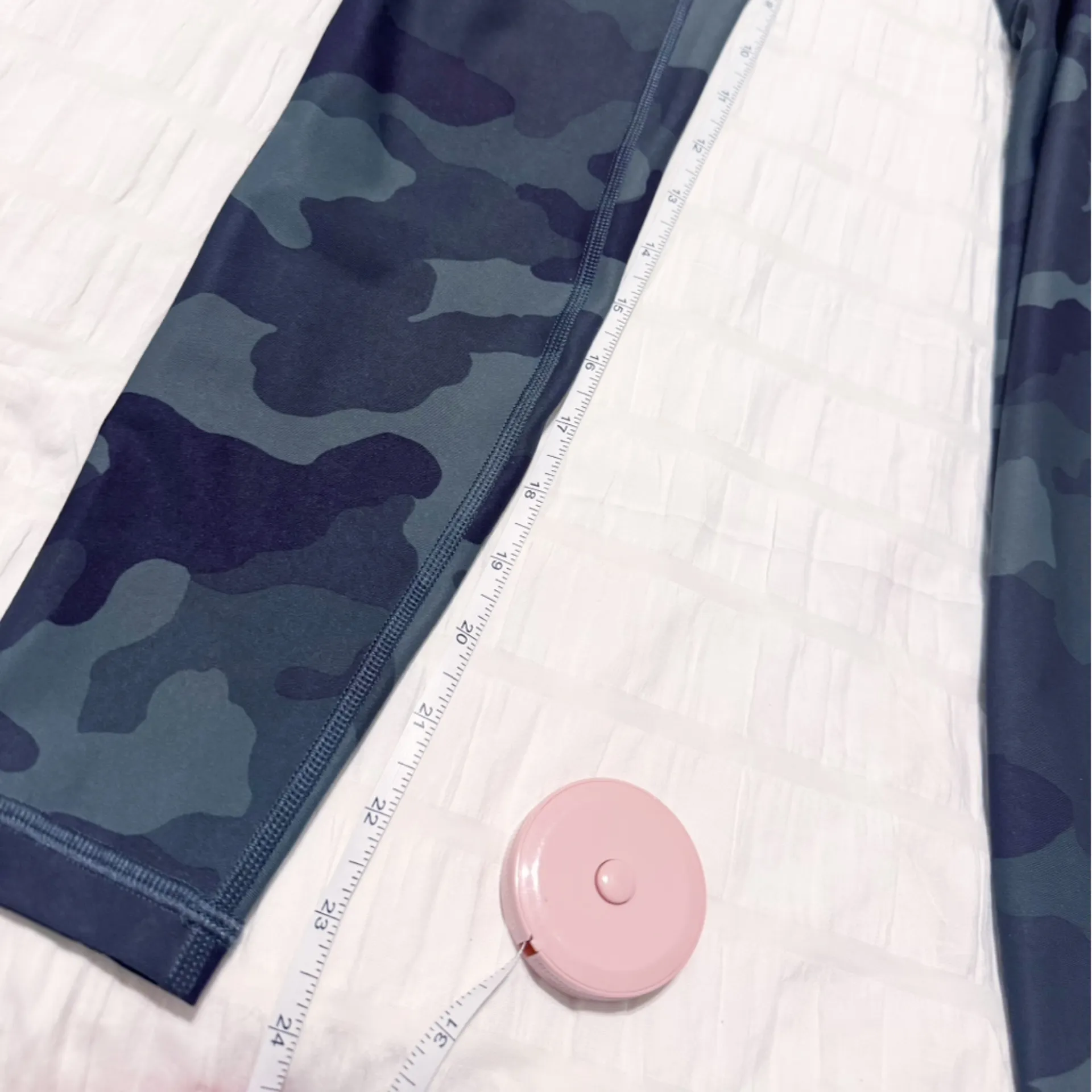 Workout Matching Set Camo Size XS Old Navy Born Primitive Camo Black Outfit - Image 3