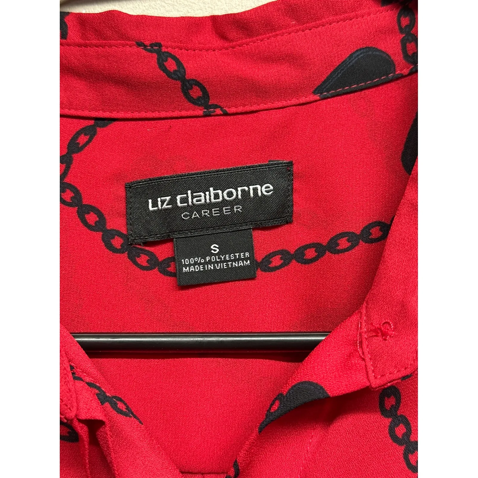 Liz Claiborne Career Red Black Chain Heart Print Button Up Women Small - Image 2