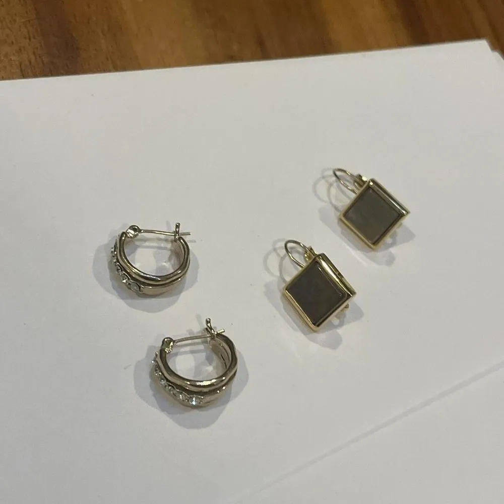 Lot Of 2 Signed Monet Gold Tone Costume Earrings Pierced Mix - Image 4