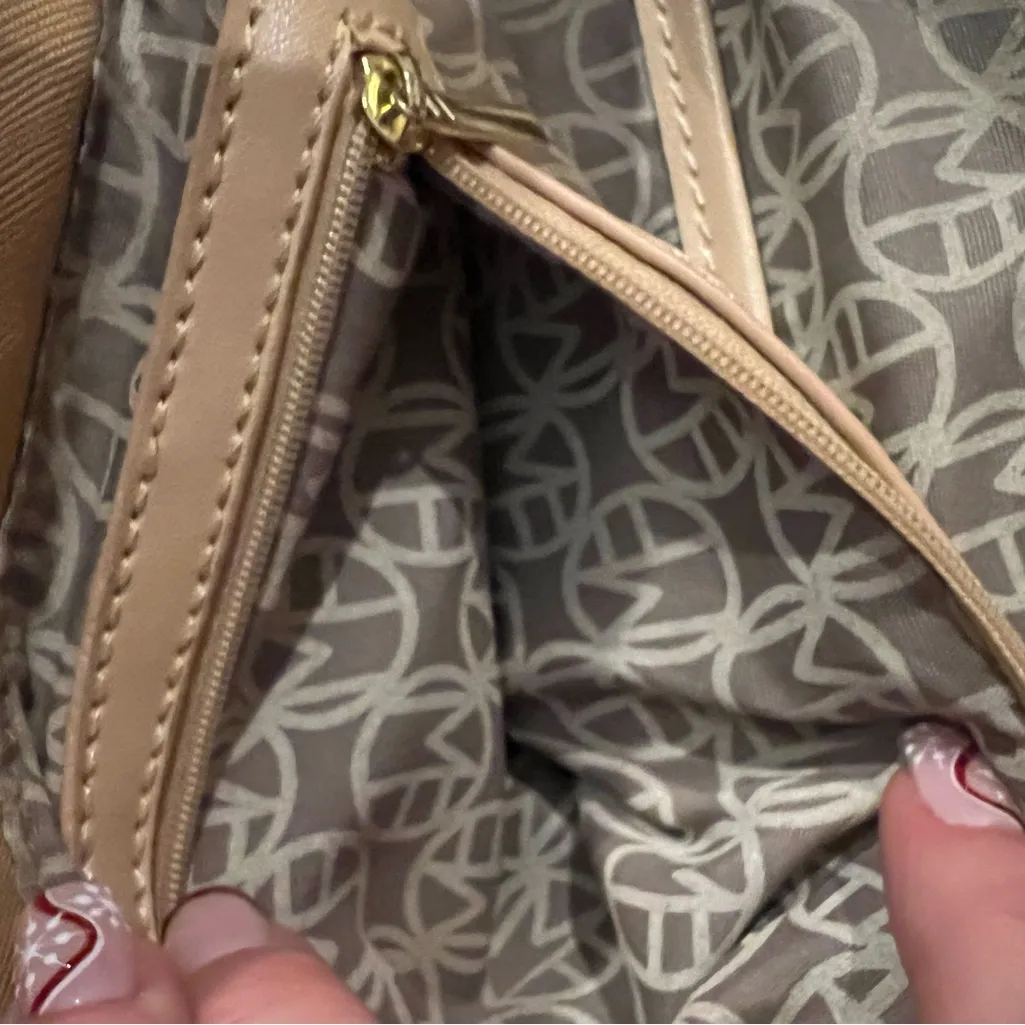 Marc Fisher  Bag - Image 5