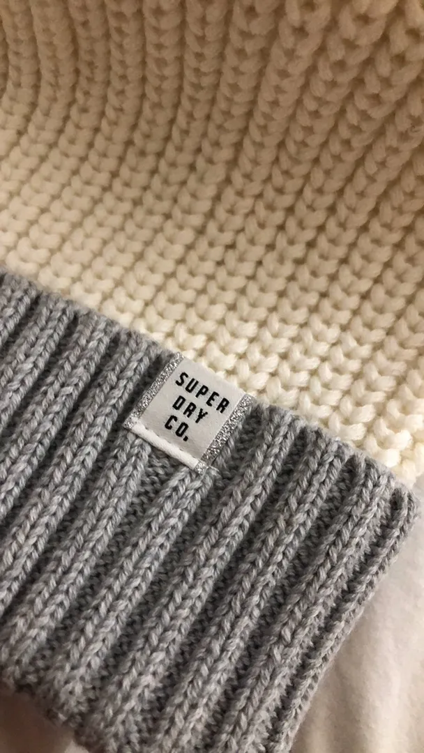 ColorBlock pom Beanie nEW cream & grey White - Image 5