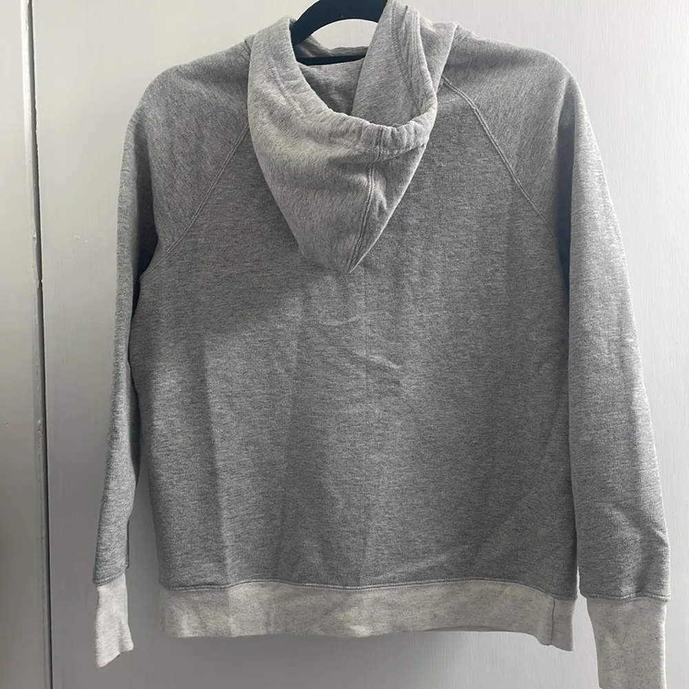 Champions hoodie - Image 2