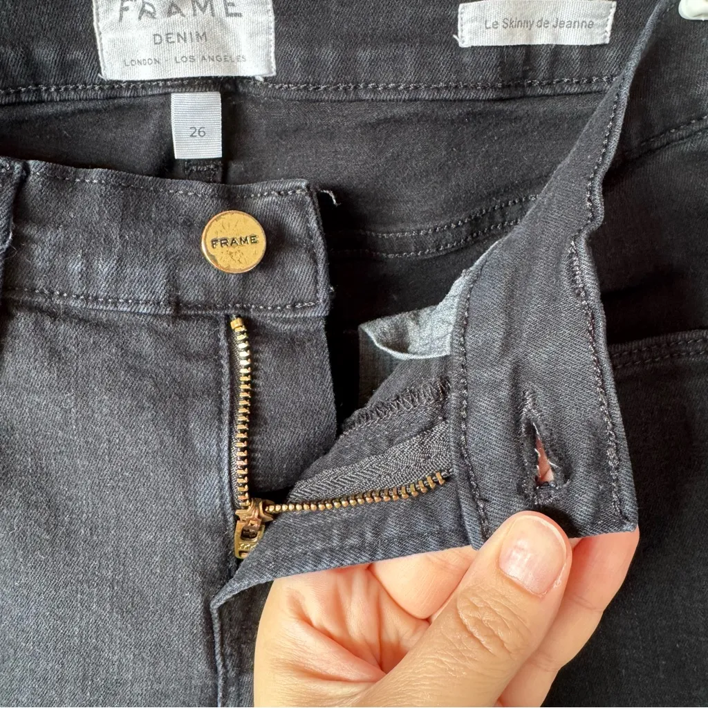 Frame Women’s Le Skinny de‎ Jeanne Mid Rise Black Denim Jeans Size 26 - Image 4