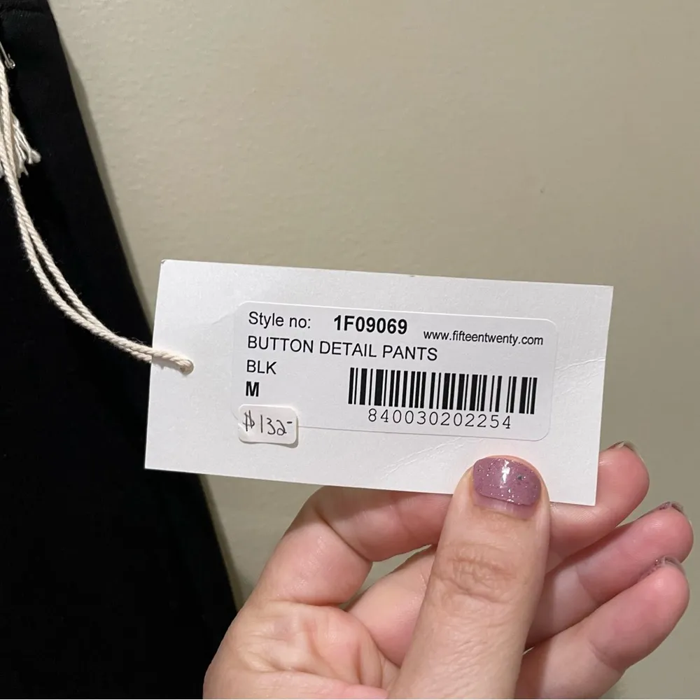 Fifteen Twenty Button Detail Knit Pants Leggings Black Size Medium - Image 4