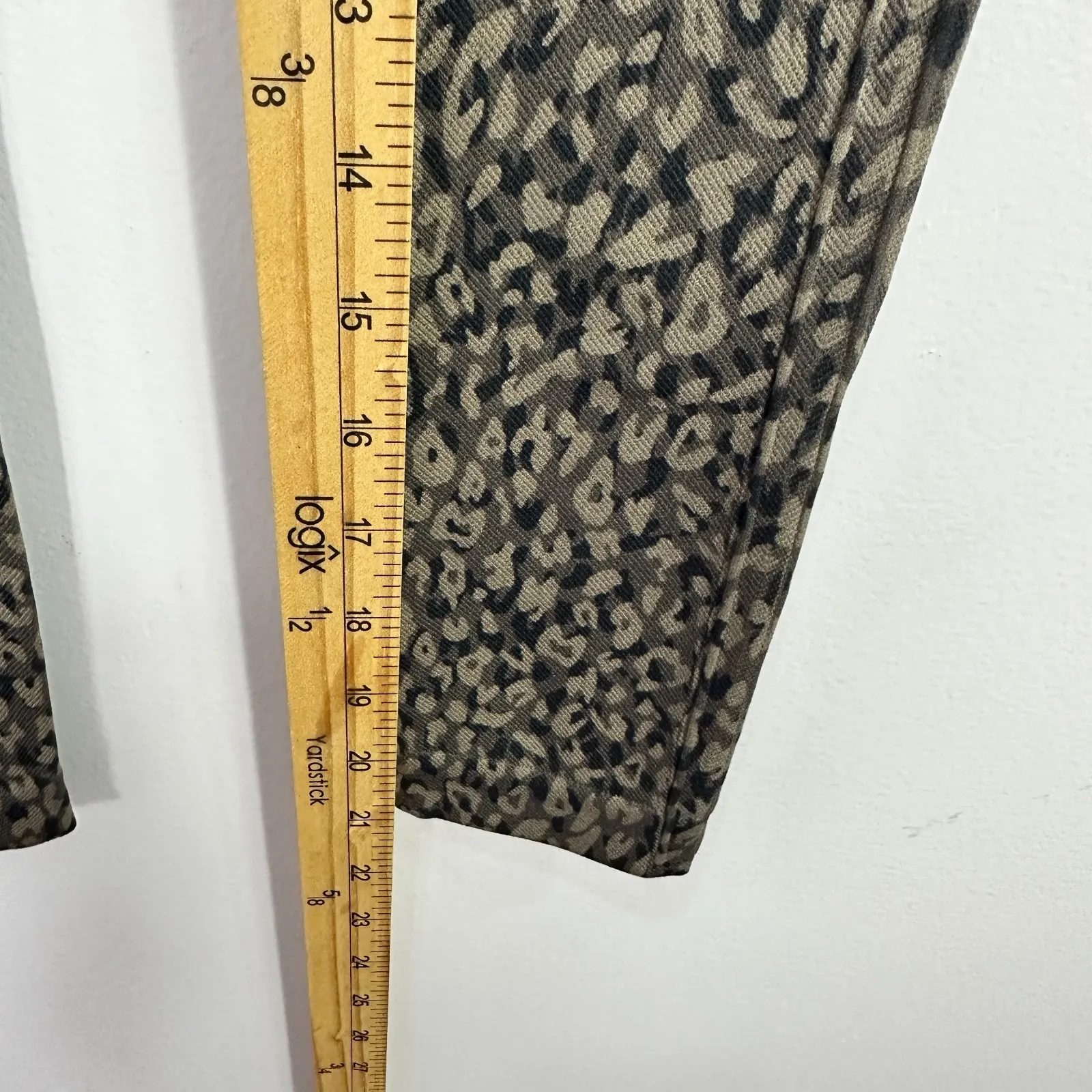 Spanx Leggings XS Leopard Print Shaping Sculpting Mob Wife Athleisure Chic - Image 6