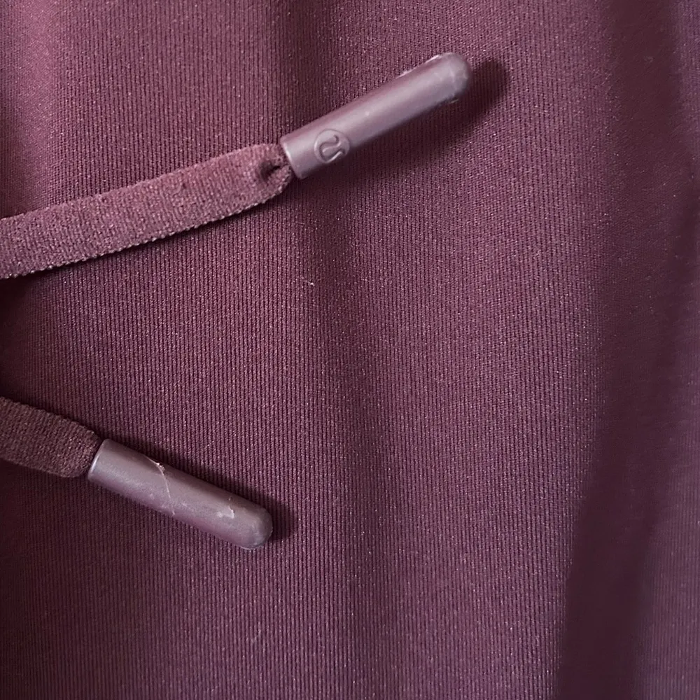 Lululemon Keep Moving 7/8 Pant Cassis sz 4 - Image 5