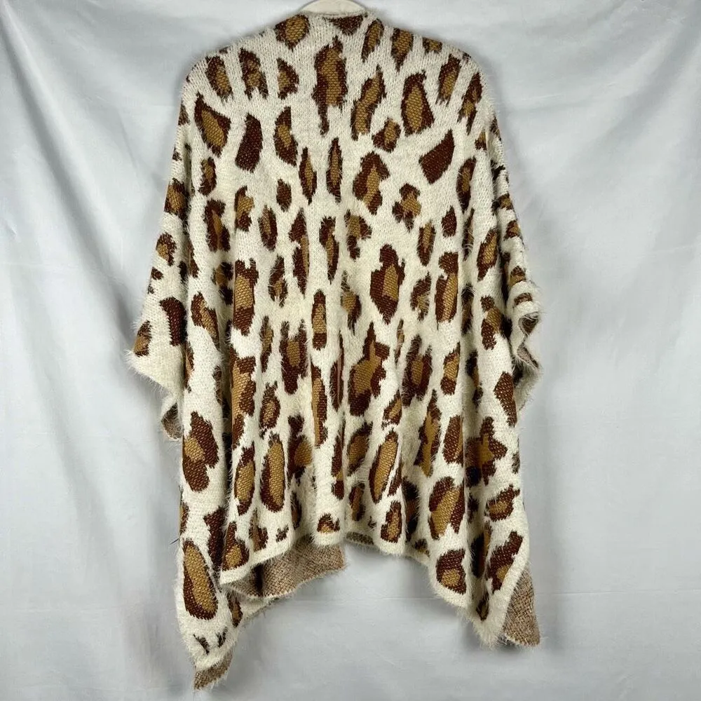 NWT Multiples Natural Attraction Leopard Open Front Fuzzy Poncho OX/1X - Image 2