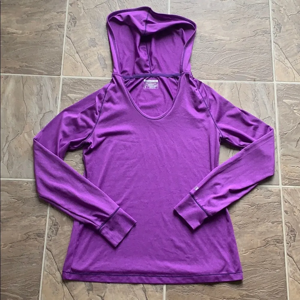Layer 8 Performance hooded top - Image 2