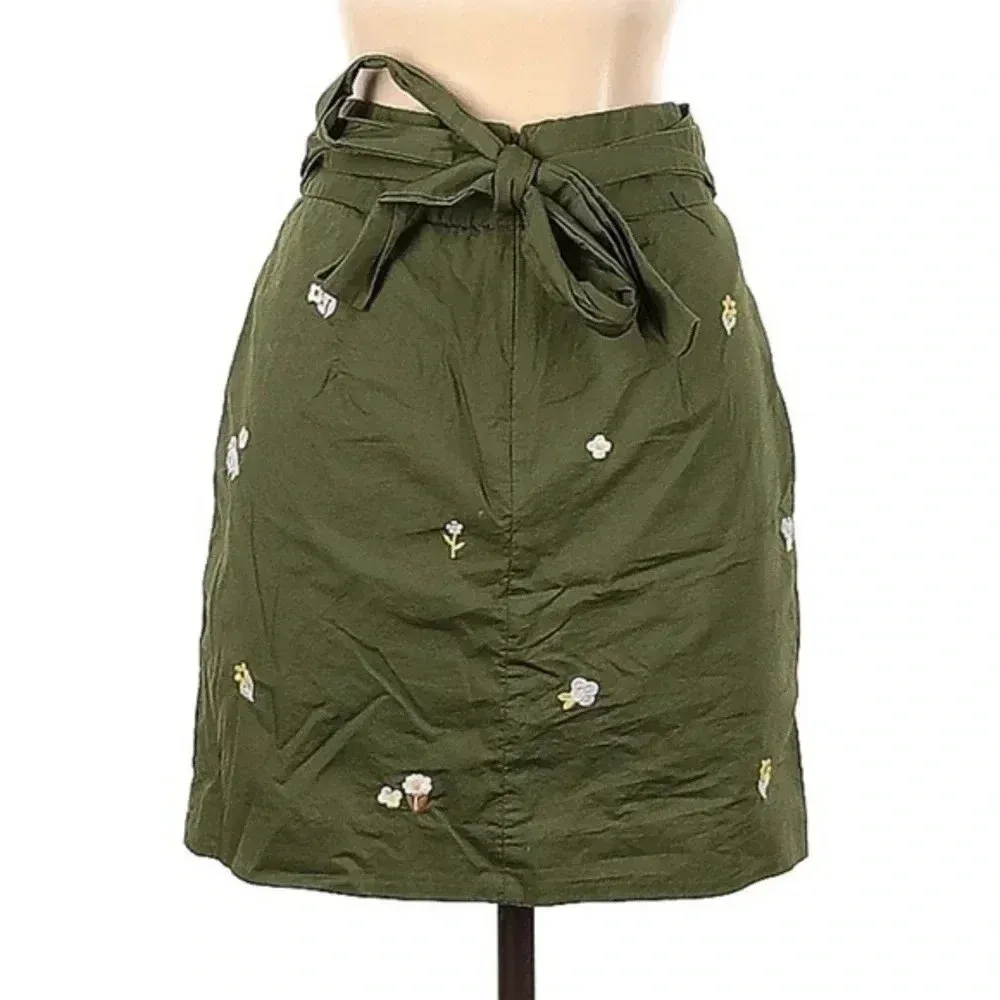 J. Crew | Olive Green Embroidered Floral Bow Tie Skirt Size 00 XXS XS - Image 5
