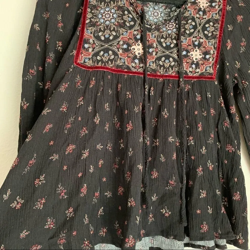 ✨ Hem & Thread Black Floral 3/4 Sleeves Top Small - Image 4