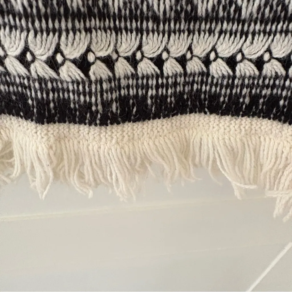 Madewell Villagrove Sweater Tank in Bright Ivory. Size Small. - Image 6