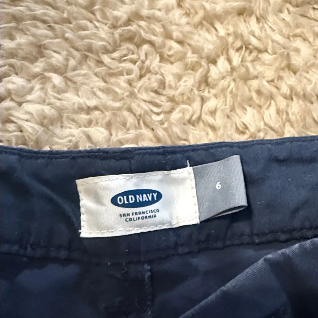 Women’s Old Navy Shorts - Image 3